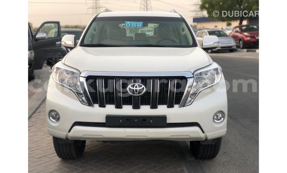Acheter Import Voiture Toyota Prado Blanc à Import - Dubai, Bujumbura Acheter Import Voiture Toyota Prado Blanc à Import - Dubai, Bujumbura