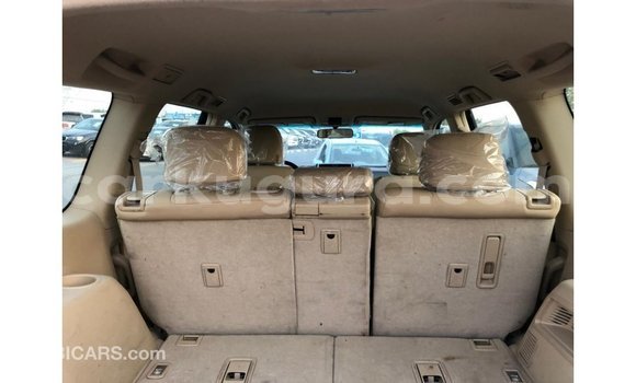 Acheter Import Voiture Toyota Prado Blanc à Import - Dubai, Bujumbura Acheter Import Voiture Toyota Prado Blanc à Import - Dubai, Bujumbura