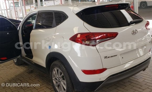 Acheter Import Voiture Hyundai Tucson Blanc à Import - Dubai, Bujumbura Acheter Import Voiture Hyundai Tucson Blanc à Import - Dubai, Bujumbura
