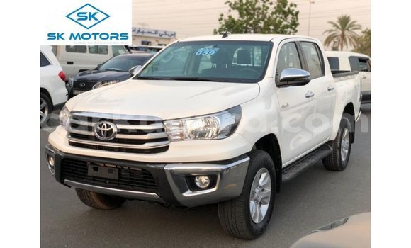 Nunua Imported Toyota Hilux Nyeupe Gari ndani ya Import - Dubai nchini Bujumbura Nunua Imported Toyota Hilux Nyeupe Gari ndani ya Import - Dubai nchini Bujumbura