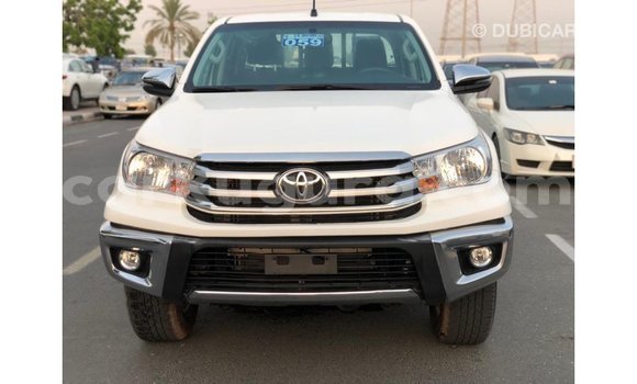 Nunua Imported Toyota Hilux Nyeupe Gari ndani ya Import - Dubai nchini Bujumbura Nunua Imported Toyota Hilux Nyeupe Gari ndani ya Import - Dubai nchini Bujumbura