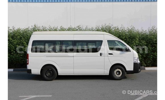Nunua Imported Toyota Hiace Nyeupe Gari ndani ya Import - Dubai nchini Bujumbura Nunua Imported Toyota Hiace Nyeupe Gari ndani ya Import - Dubai nchini Bujumbura