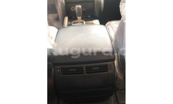 Acheter Import Voiture Toyota Land Cruiser Blanc à Import - Dubai, Bujumbura Acheter Import Voiture Toyota Land Cruiser Blanc à Import - Dubai, Bujumbura