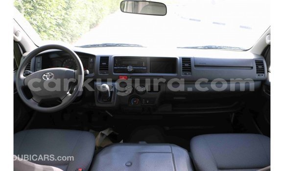 Nunua Imported Toyota Hiace Nyeupe Gari ndani ya Import - Dubai nchini Bujumbura Nunua Imported Toyota Hiace Nyeupe Gari ndani ya Import - Dubai nchini Bujumbura