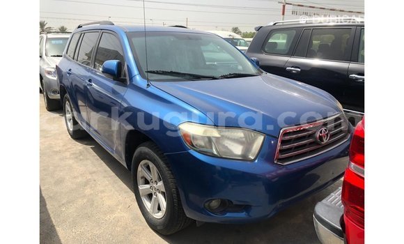 Acheter Import Voiture Toyota Highlander Bleu à Import - Dubai, Bujumbura Acheter Import Voiture Toyota Highlander Bleu à Import - Dubai, Bujumbura