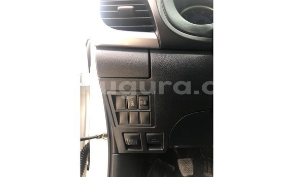 Nunua Imported Toyota Hilux Nyeupe Gari ndani ya Import - Dubai nchini Bujumbura Nunua Imported Toyota Hilux Nyeupe Gari ndani ya Import - Dubai nchini Bujumbura