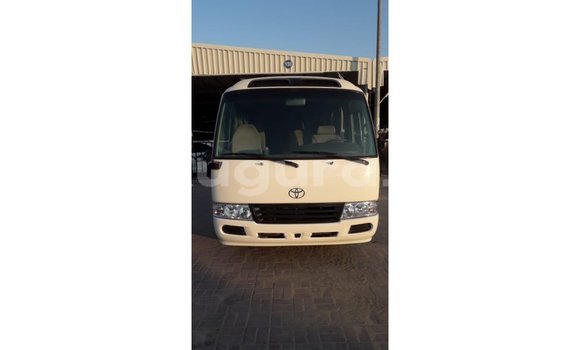 Acheter Import Voiture Toyota Coaster Blanc à Import - Dubai, Bujumbura Acheter Import Voiture Toyota Coaster Blanc à Import - Dubai, Bujumbura