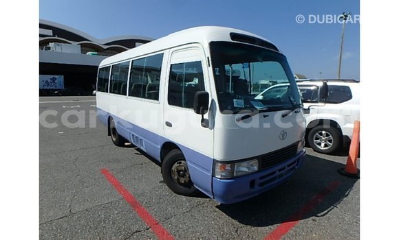 Acheter Import Voiture Toyota Coaster Blanc à Import - Dubai, Bujumbura Acheter Import Voiture Toyota Coaster Blanc à Import - Dubai, Bujumbura