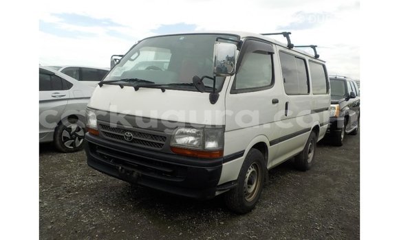 Acheter Import Voiture Toyota Hiace Blanc à Import - Dubai, Bujumbura Acheter Import Voiture Toyota Hiace Blanc à Import - Dubai, Bujumbura
