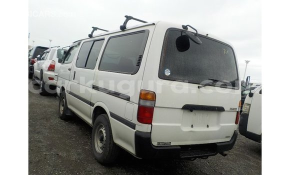 Acheter Import Voiture Toyota Hiace Blanc à Import - Dubai, Bujumbura Acheter Import Voiture Toyota Hiace Blanc à Import - Dubai, Bujumbura