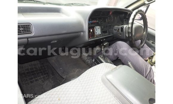 Acheter Import Voiture Toyota Hiace Blanc à Import - Dubai, Bujumbura Acheter Import Voiture Toyota Hiace Blanc à Import - Dubai, Bujumbura