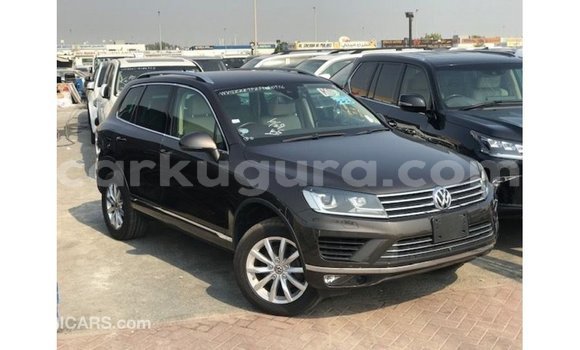 Acheter Import Voiture Volkswagen Touareg Marron à Import - Dubai, Bujumbura Acheter Import Voiture Volkswagen Touareg Marron à Import - Dubai, Bujumbura