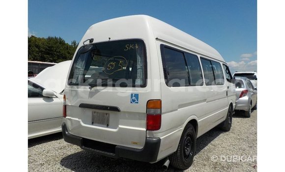 Acheter Import Voiture Toyota Hiace Blanc à Import - Dubai, Bujumbura Acheter Import Voiture Toyota Hiace Blanc à Import - Dubai, Bujumbura