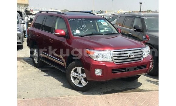 Acheter Import Voiture Toyota Land Cruiser Rouge à Import - Dubai, Bujumbura Acheter Import Voiture Toyota Land Cruiser Rouge à Import - Dubai, Bujumbura