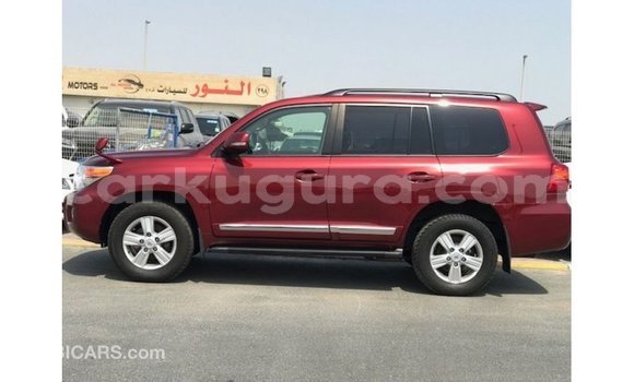 Acheter Import Voiture Toyota Land Cruiser Rouge à Import - Dubai, Bujumbura Acheter Import Voiture Toyota Land Cruiser Rouge à Import - Dubai, Bujumbura