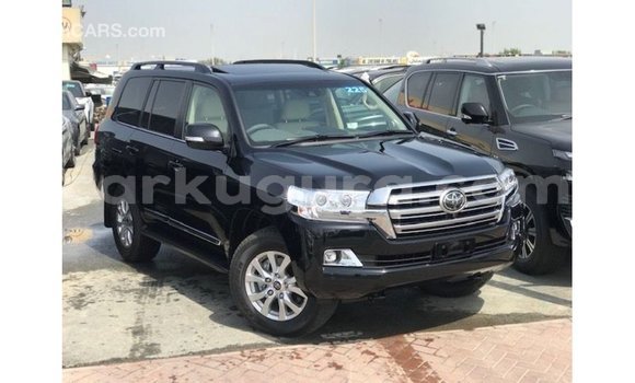 Nunua Imported Toyota Land Cruiser Nyeusi Gari ndani ya Import - Dubai nchini Bujumbura Nunua Imported Toyota Land Cruiser Nyeusi Gari ndani ya Import - Dubai nchini Bujumbura