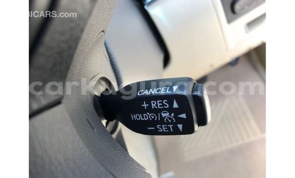 Buy Import Toyota Land Cruiser White Car in Import - Dubai in Bujumbura Buy Import Toyota Land Cruiser White Car in Import - Dubai in Bujumbura