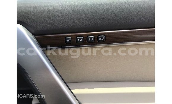 Buy Import Toyota Land Cruiser White Car in Import - Dubai in Bujumbura Buy Import Toyota Land Cruiser White Car in Import - Dubai in Bujumbura