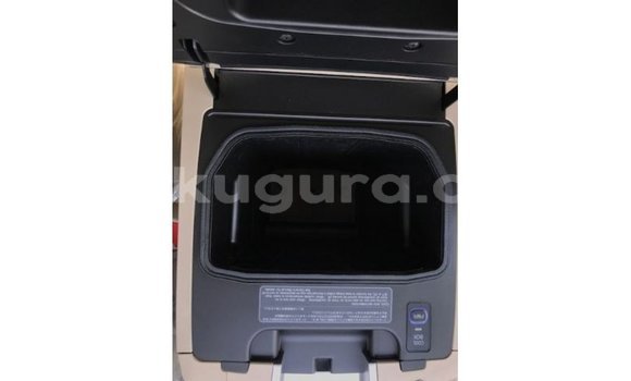 Nunua Imported Toyota Land Cruiser Nyeusi Gari ndani ya Import - Dubai nchini Bujumbura Nunua Imported Toyota Land Cruiser Nyeusi Gari ndani ya Import - Dubai nchini Bujumbura