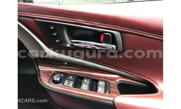 Acheter Import Voiture Toyota Harrier Noir à Import - Dubai, Bujumbura Acheter Import Voiture Toyota Harrier Noir à Import - Dubai, Bujumbura