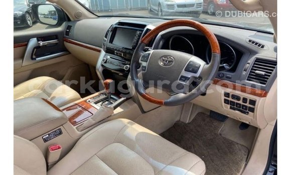 Acheter Import Voiture Toyota Land Cruiser Noir à Import - Dubai, Bujumbura Acheter Import Voiture Toyota Land Cruiser Noir à Import - Dubai, Bujumbura