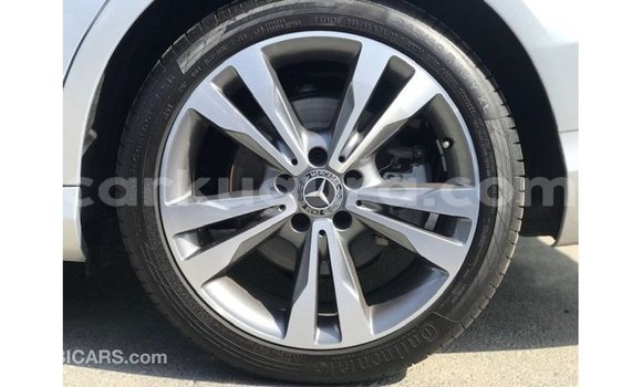 Acheter Import Voiture Mercedes-Benz 200 Autre à Import - Dubai, Bujumbura Acheter Import Voiture Mercedes-Benz 200 Autre à Import - Dubai, Bujumbura