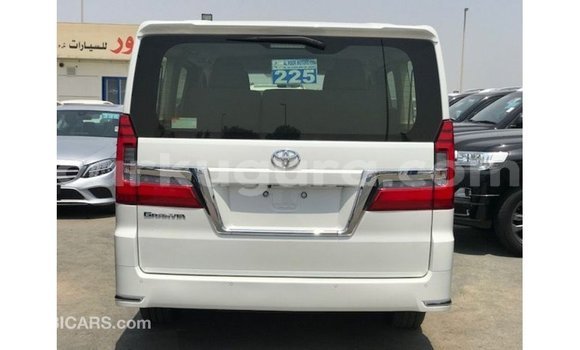 Buy Import Toyota Granvia White Car in Import - Dubai in Bujumbura Buy Import Toyota Granvia White Car in Import - Dubai in Bujumbura