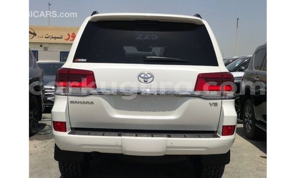 Buy Import Toyota Land Cruiser White Car in Import - Dubai in Bujumbura Buy Import Toyota Land Cruiser White Car in Import - Dubai in Bujumbura