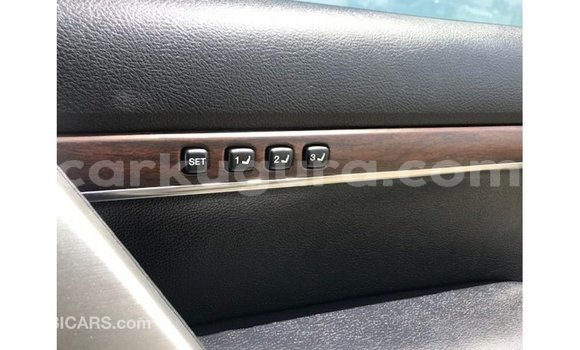 Buy Import Toyota Land Cruiser White Car in Import - Dubai in Bujumbura Buy Import Toyota Land Cruiser White Car in Import - Dubai in Bujumbura