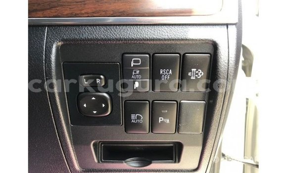 Buy Import Toyota Land Cruiser White Car in Import - Dubai in Bujumbura Buy Import Toyota Land Cruiser White Car in Import - Dubai in Bujumbura