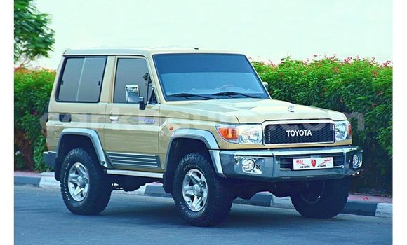 Buy Import Toyota Land Cruiser Beige Car in Import - Dubai in Bujumbura