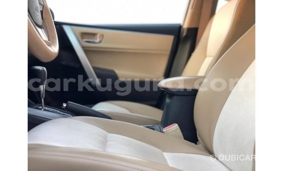 Nunua Imported Toyota Corolla Nyeupe Gari ndani ya Import - Dubai nchini Bujumbura Nunua Imported Toyota Corolla Nyeupe Gari ndani ya Import - Dubai nchini Bujumbura