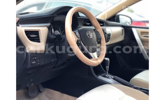 Nunua Imported Toyota Corolla Nyeupe Gari ndani ya Import - Dubai nchini Bujumbura Nunua Imported Toyota Corolla Nyeupe Gari ndani ya Import - Dubai nchini Bujumbura