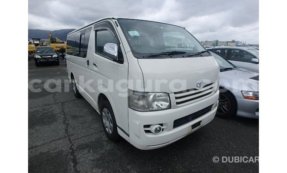 Acheter Import Voiture Toyota Hiace Blanc à Import - Dubai, Bujumbura Acheter Import Voiture Toyota Hiace Blanc à Import - Dubai, Bujumbura