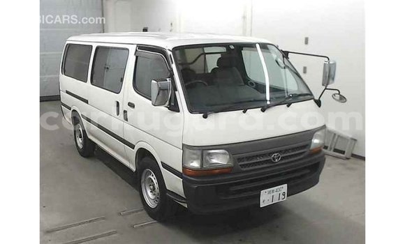 Acheter Import Voiture Toyota Hiace Blanc à Import - Dubai, Bujumbura Acheter Import Voiture Toyota Hiace Blanc à Import - Dubai, Bujumbura