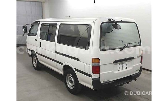 Acheter Import Voiture Toyota Hiace Blanc à Import - Dubai, Bujumbura Acheter Import Voiture Toyota Hiace Blanc à Import - Dubai, Bujumbura