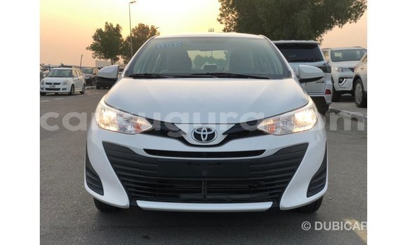 Nunua Imported Toyota Yaris Nyeupe Gari ndani ya Import - Dubai nchini Bujumbura Nunua Imported Toyota Yaris Nyeupe Gari ndani ya Import - Dubai nchini Bujumbura