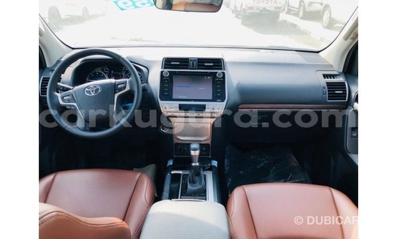 Nunua Imported Toyota Prado Nyeusi Gari ndani ya Import - Dubai nchini Bujumbura Nunua Imported Toyota Prado Nyeusi Gari ndani ya Import - Dubai nchini Bujumbura