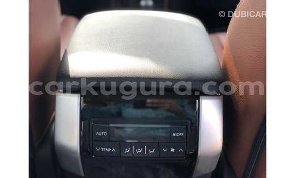 Nunua Imported Toyota Prado Nyeusi Gari ndani ya Import - Dubai nchini Bujumbura Nunua Imported Toyota Prado Nyeusi Gari ndani ya Import - Dubai nchini Bujumbura