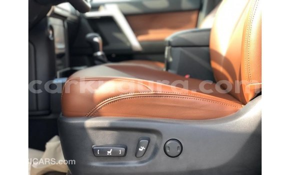 Nunua Imported Toyota Prado Nyeusi Gari ndani ya Import - Dubai nchini Bujumbura Nunua Imported Toyota Prado Nyeusi Gari ndani ya Import - Dubai nchini Bujumbura