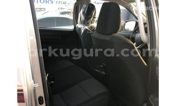 Nunua Imported Toyota Hilux Nyingine Gari ndani ya Import - Dubai nchini Bujumbura Nunua Imported Toyota Hilux Nyingine Gari ndani ya Import - Dubai nchini Bujumbura