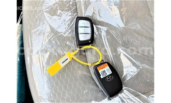 Buy Import Hyundai Elantra White Car in Import - Dubai in Bujumbura Buy Import Hyundai Elantra White Car in Import - Dubai in Bujumbura