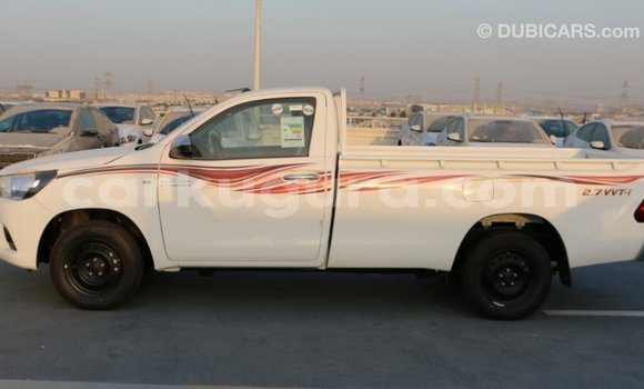 Nunua Imported Toyota Hilux Nyeupe Gari ndani ya Import - Dubai nchini Bujumbura Nunua Imported Toyota Hilux Nyeupe Gari ndani ya Import - Dubai nchini Bujumbura