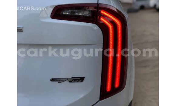 Nunua Imported Kia Carens Nyeupe Gari ndani ya Import - Dubai nchini Bujumbura Nunua Imported Kia Carens Nyeupe Gari ndani ya Import - Dubai nchini Bujumbura
