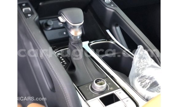 Nunua Imported Kia Carens Nyeupe Gari ndani ya Import - Dubai nchini Bujumbura Nunua Imported Kia Carens Nyeupe Gari ndani ya Import - Dubai nchini Bujumbura