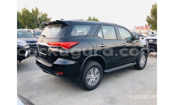 Nunua Imported Toyota Fortuner Nyeusi Gari ndani ya Import - Dubai nchini Bujumbura Nunua Imported Toyota Fortuner Nyeusi Gari ndani ya Import - Dubai nchini Bujumbura