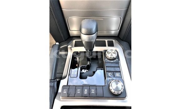 Buy Import Toyota Land Cruiser Other Car in Import - Dubai in Bujumbura Buy Import Toyota Land Cruiser Other Car in Import - Dubai in Bujumbura