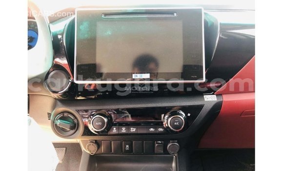 Acheter Import Voiture Toyota Hilux Blanc à Import - Dubai, Bujumbura Acheter Import Voiture Toyota Hilux Blanc à Import - Dubai, Bujumbura