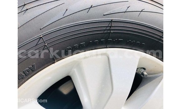 Acheter Import Voiture Toyota Hilux Blanc à Import - Dubai, Bujumbura Acheter Import Voiture Toyota Hilux Blanc à Import - Dubai, Bujumbura