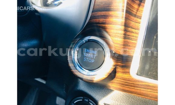 Acheter Import Voiture Toyota Hilux Blanc à Import - Dubai, Bujumbura Acheter Import Voiture Toyota Hilux Blanc à Import - Dubai, Bujumbura